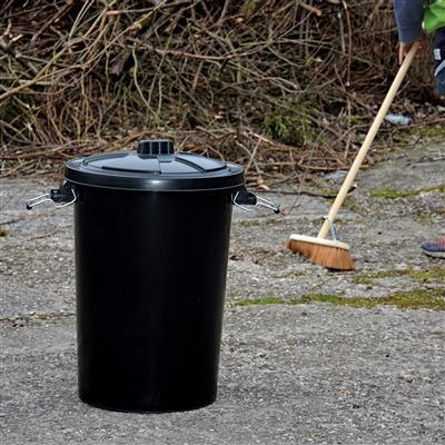Standard Refuse Bin Black Plastic 90L - 101688 CL009‑B | Durable Commercial Waste Bin