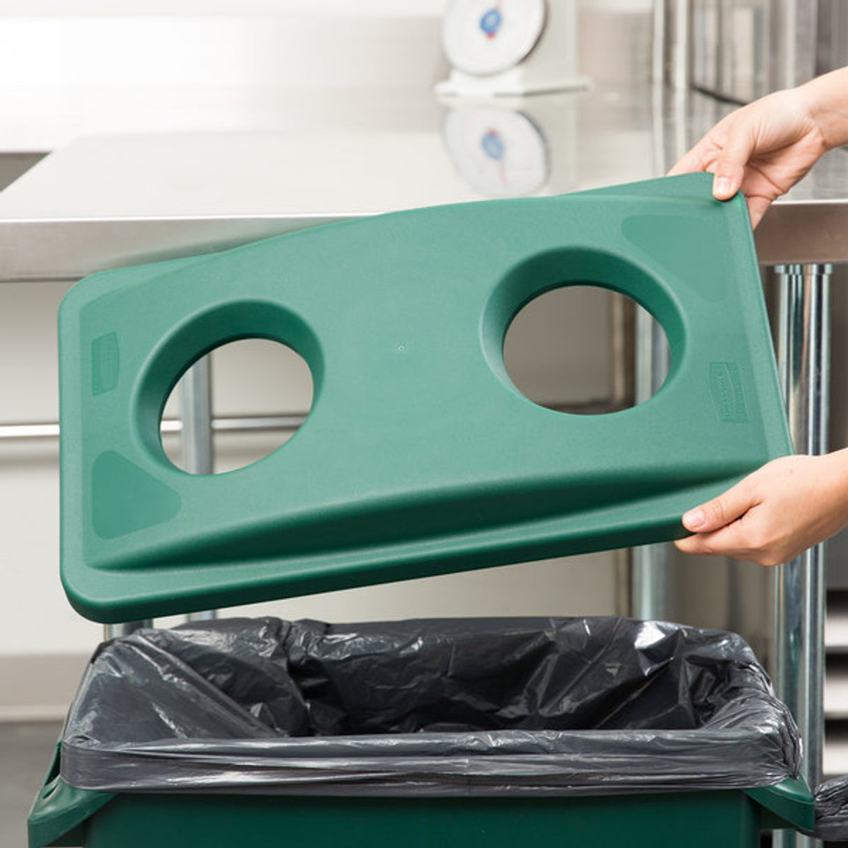 Slim Jim Bottle Lid - Green CB312-G FG269288GRN | Recycling Bin Top for Bottles & Cans